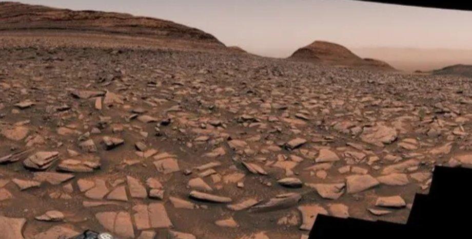 Марсоход Curiosity обнаружил на Марсе загадочное поле, которое ученые NASA пока не могут объяснить (видео).